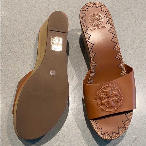 Tory Burch wedge slide - Picture 3 of 3